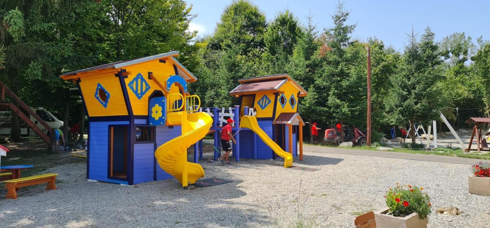 Complex Pastravaria Albota Arpaşu de Sus 외부 사진